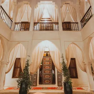 5* رياد El Hara